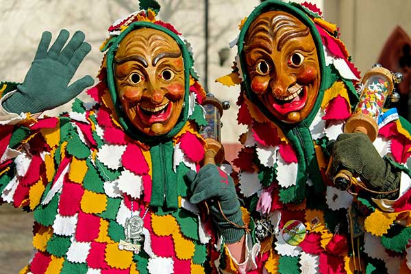Celebra carnaval 2020 en El Ninot